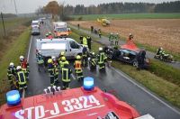 98-pol-std-drei-autoinsassen-bei-unfall-schwer-verletzt